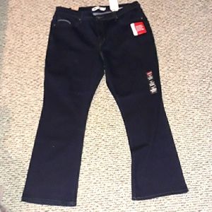 Plus size Levi jeans